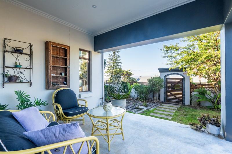 4 Bedroom Property for Sale in Linkside Western Cape